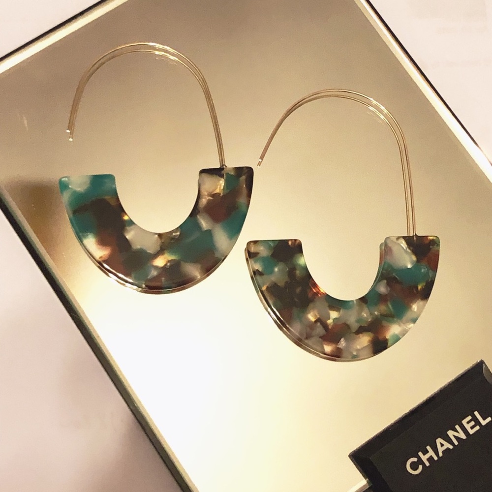 Geometric Dangle Earrings (Bloggers Favorite) - Picture 3 of 6